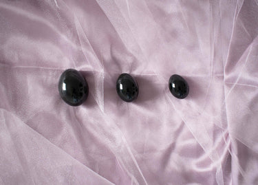 Nephrite Jade Yoni Egg - Jade: Natural Crystal Pleasure Tool for Healing and Self-Love